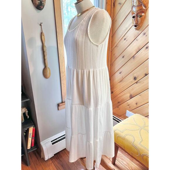 White Flowy Summer Peasant Dress - Picture 8 of 8